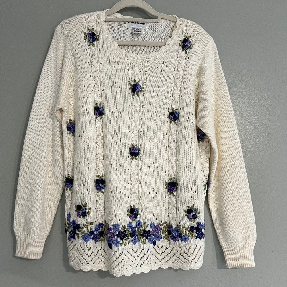 Alfred Dunner Vintage Floral Embroidered Sweater Small cottagecore grannycore